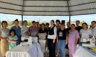 Аққулыда жас кәсіпкерлер аналарға шоппер тігуді үйретті