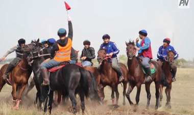 Победой в кокпаре поздравили сельчане родной Кенжеколь