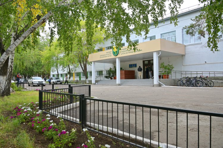 В школе Павлодара могут не завершить ремонт к 1 сентября (ВИДЕО)