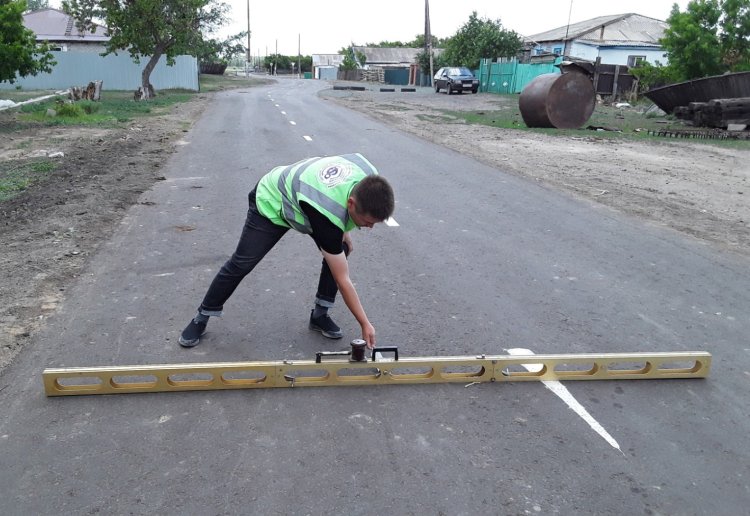 Более десяти километров дорог обновили в Железинском районе