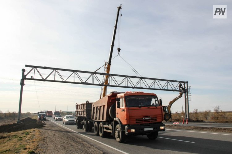 Полицейские Успенского района приостановили ремонт сельских дорог