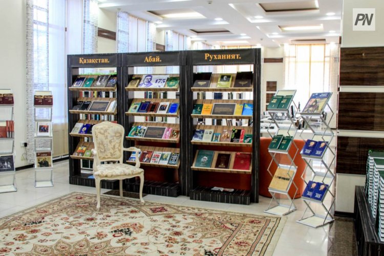 В колледжах Павлодарской области начнут обучать библиотекарей