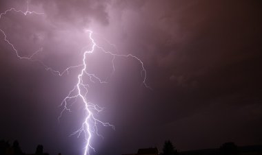 Дважды везунчик: китаец остался жив после двойного удара молнии