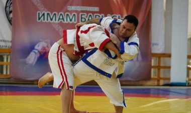 В Павлодаре устроили борьбу среди имамов