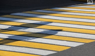 Двух павлодарок сбили на пешеходном переходе