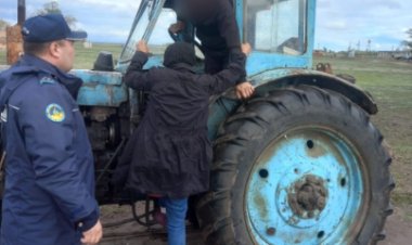 В Павлодарской области тракториста наказали за пьяную езду
