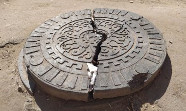 Екібастұзда жасөспірім ашық кәріз шұңқырға құлап кетті