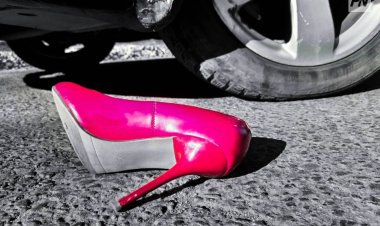 Два BMW не поделили дорогу в Павлодаре