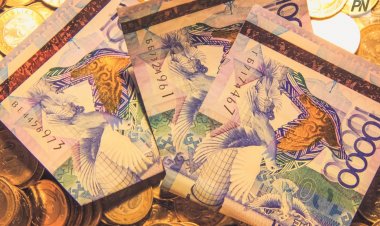 Полицейский заплатит крупный штраф за обман павлодарца