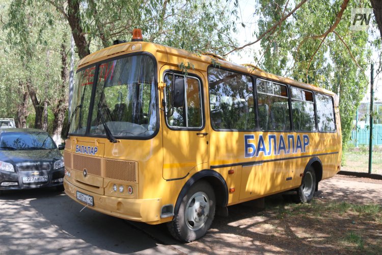 Автобус жоқ: Павлодарда бірқатар шенеуніктер сөгіс алды