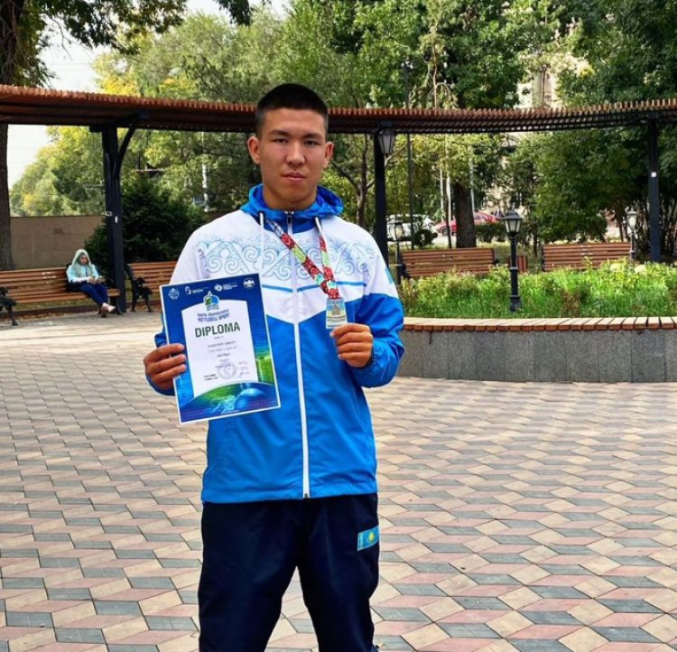 Студент из Павлодара завоевал «серебро» мирового чемпионата