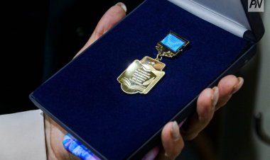 Павлодар облысында 200-ден астам ұстаз марапатталды