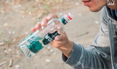 В Павлодаре задержали любителей выпить на детской площадке