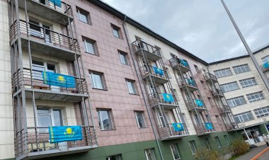 Павлодарлық жатақханалардың бірінде патриоттық акция басталды