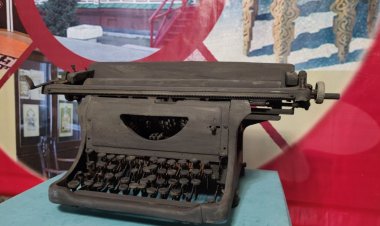 Павлодарда Қаныш Сәтбаев қолданған баспа машинка көрмеге қойылды