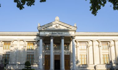 Ескендір саркофагі: Стамбұлдағы археологиялық музей