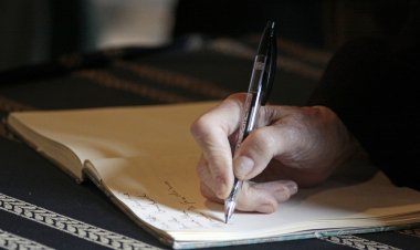 Автобиография Мэттью Перри стала бестселлером