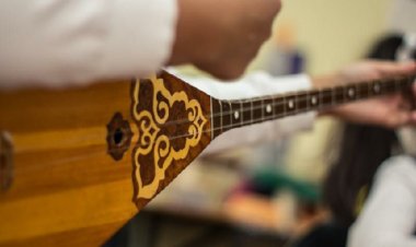 Павлодарда қазақ тілін үйренушілер мемлекеттік тілде ән салады