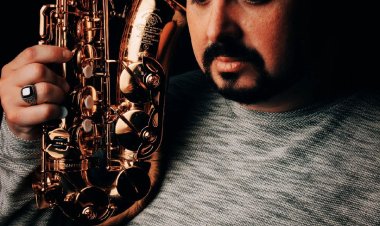 Павлодарский исполнитель довел до слез российского комика