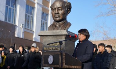 В Павлодаре установили бюст известного академика