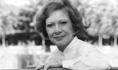 АҚШ-тың бұрынғы бірінші ханымы дүниеден өтті