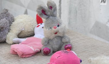 Павлодарда екі бала әйнектен құлады