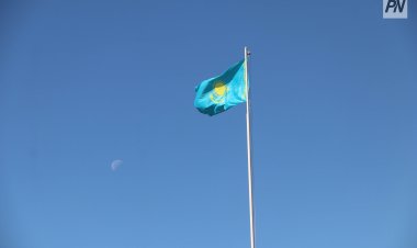 Дүниежүзілік Көшпенділер ойындарының Туы Эльбруста желбіреді