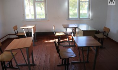 Из-за метели на онлайн-формат перешли школьники Аксу