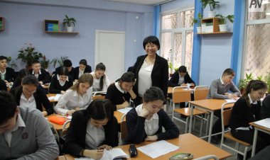 Павлодарских учителей поздравили с профессиональным праздником
