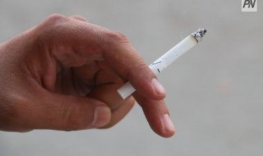 Экибастузца оштрафовали за курение в павлодарском лифте
