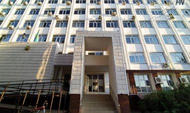 Хасар Хабылбеков «Open Pavlodar» фронт-кеңсесінің қызметкерлеріне ескерту жасады