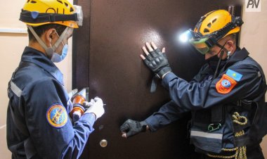 Павлодарда құтқарушылар есікті аша алмаған тұрғындарға көмек көрсетті