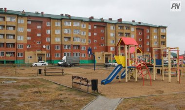 Асаин Байханов проверил, как благоустроят дворы в Экибастузе