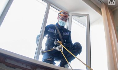 В Павлодаре спасли малышей-близнецов