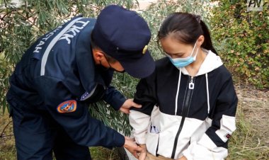 Ақсу лагерьлерінде құтқарушылар балаларға қауіпсіздік ережелерін түсіндірді