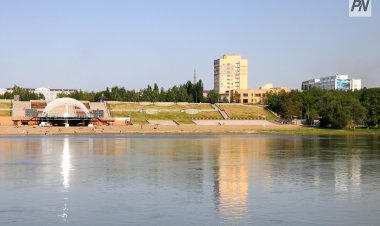 В Павлодаре открыли новый сквер у Иртыша