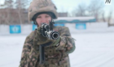 Асайын Байханов Отанды қорғап жатқан әйелдер қауымын құттықтады