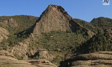 Жасыбайда Ақбетке шыққан туристер таудың бөктерінде адасып қалды