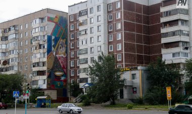 Асайын Байханов металлургия саласының қызметкерлері мен ардагерлерін құттықтады