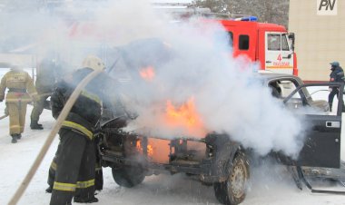 Өрт сөндірушілер Павлодарда көлік жарылысының алдын алды