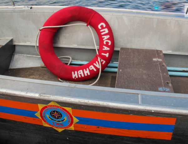 На Жасыбае перевернулся катамаран