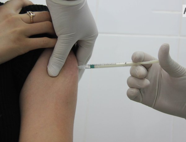 Павлодарцев вновь призвали ответственно отнестись к вакцинации