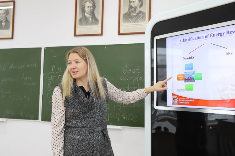Ученый из Чехии дала мастер-класс павлодарским  студентам