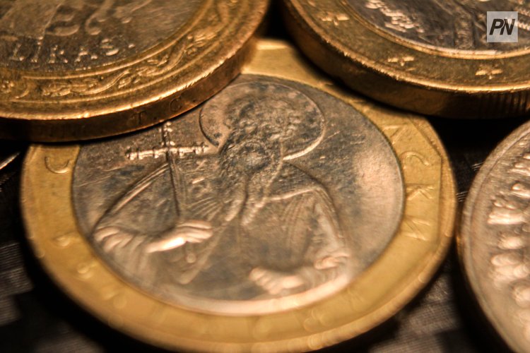 Во Франции уничтожили десятки миллионов монет