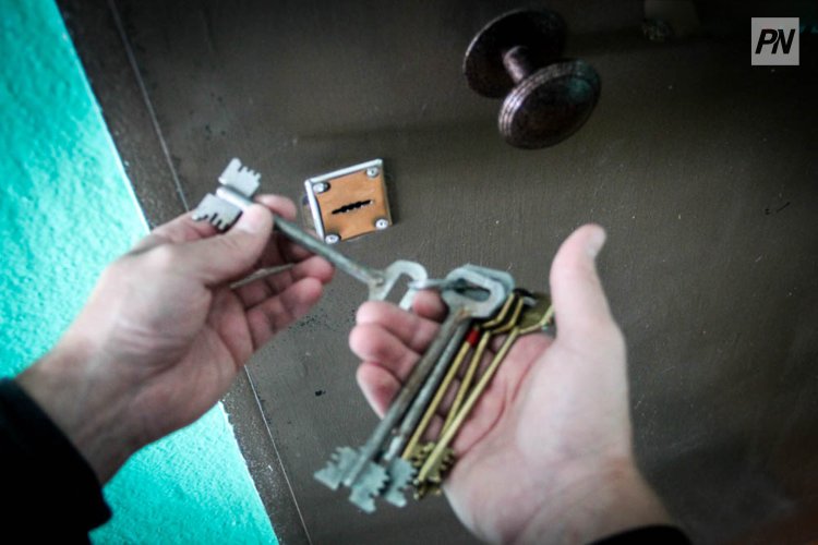 Жителей Павлодарской области предупредили о рисках квартирных краж