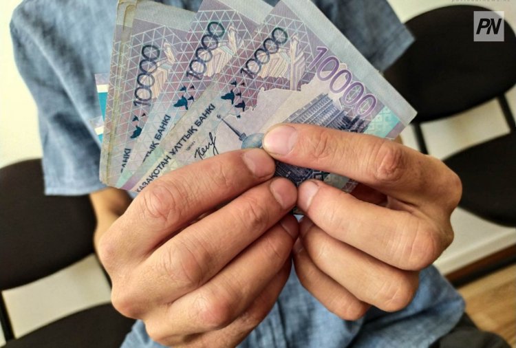Павлодарскую пенсионерку обманул обходительный мошенник