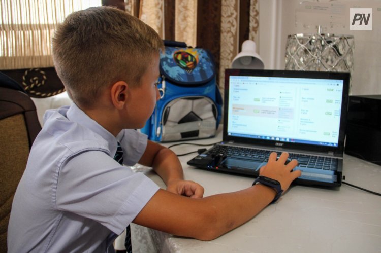 Школьники Павлодарской области во вторую смену учатся дома