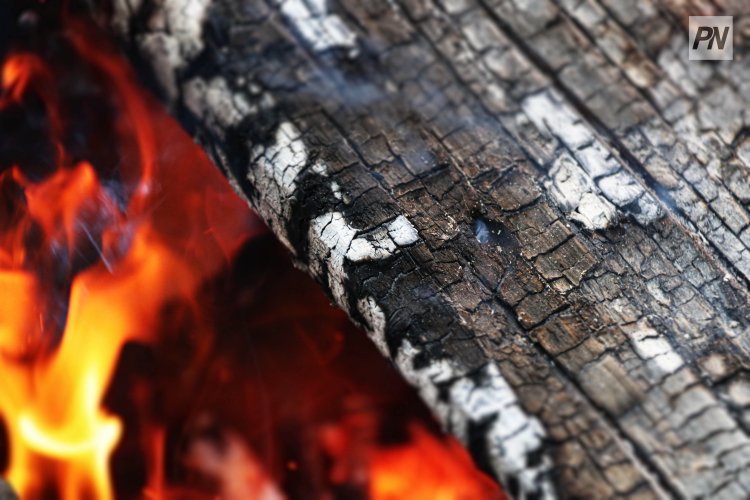 Мобильная баня сгорела в Павлодаре