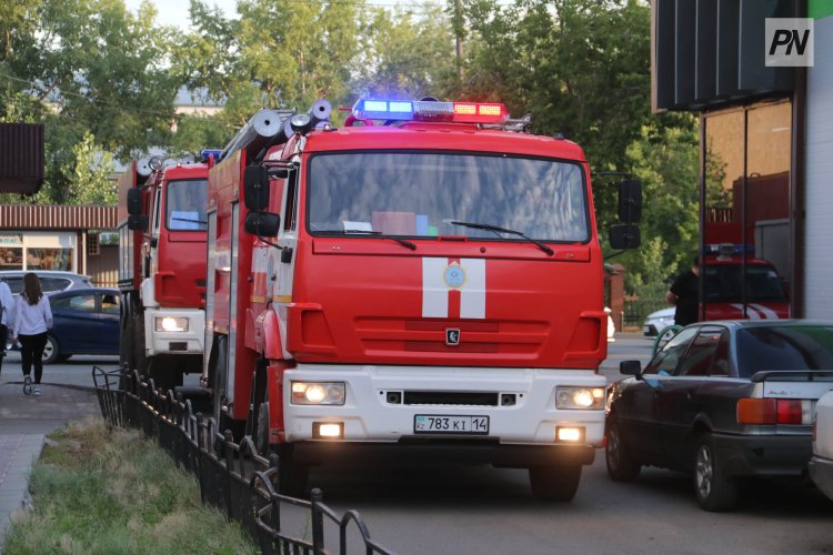 В Павлодаре горел кондитерский цех