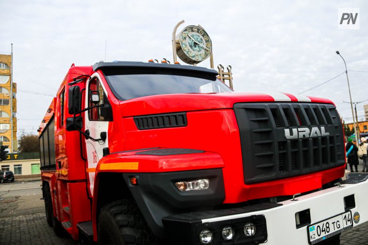 Экибастузские пожарные спасли троих детей